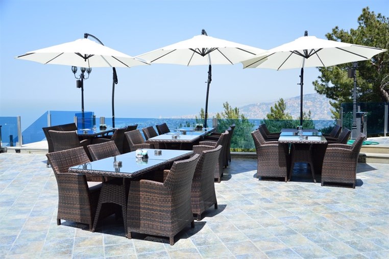 Sunday Buffet at Bay Lodge Terrace